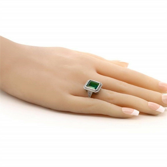Fashion Silver Square Emerald gemstone Ring - Picture 4 of 5
